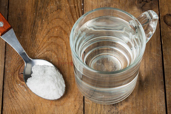 Salt and water - a natural remedy for maintaining optimal dental care.