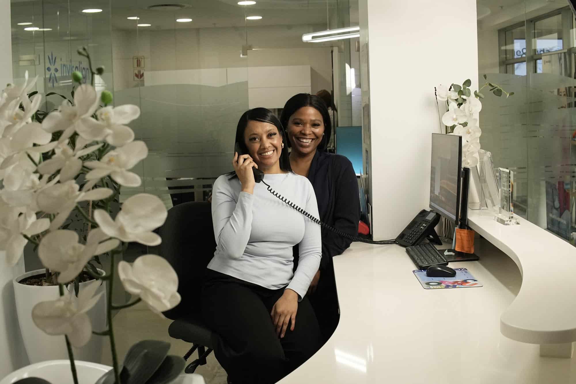 Book Online 3 The Optismile Front Desk Team